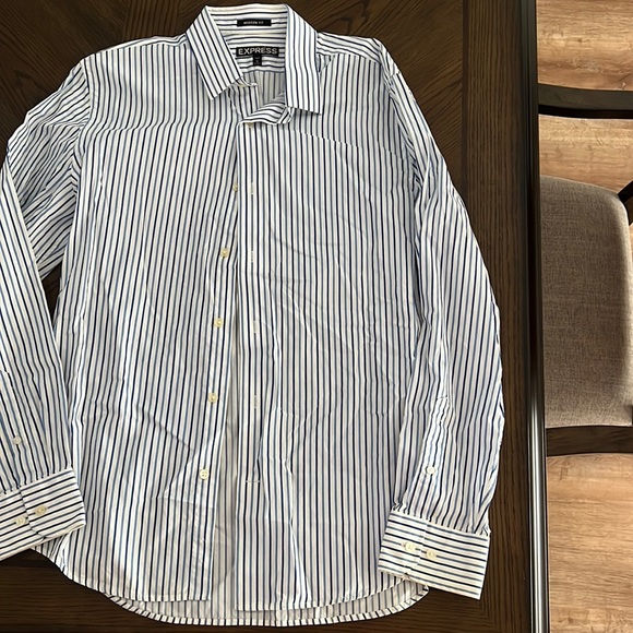 Express Mens Shirt Size Large Modern Fit - Picture 1 of 5